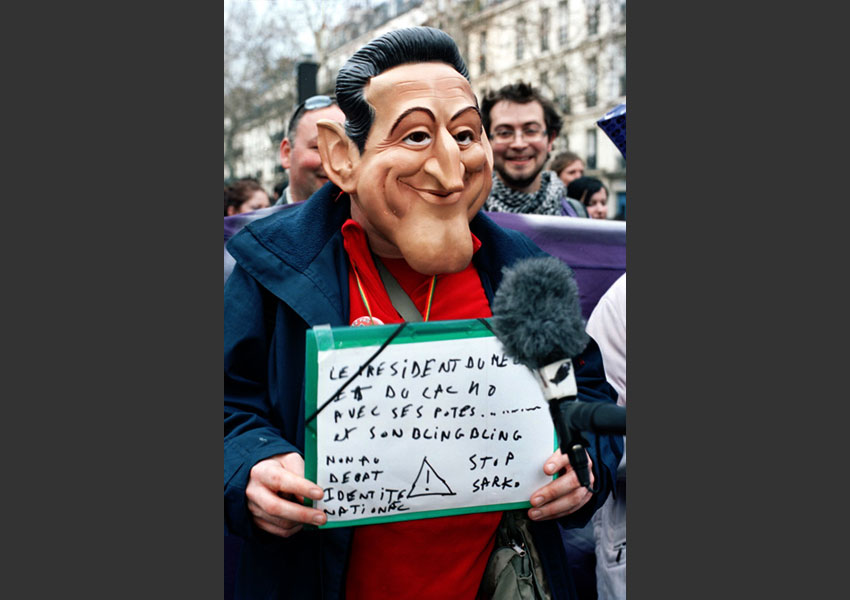 No Sarkozy Day. De République à la place d’Italie, Paris le 27 mars 2010.