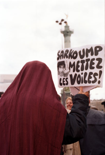 No Sarkozy day de République à Place d'Italie . Paris le 27 mars 2010.